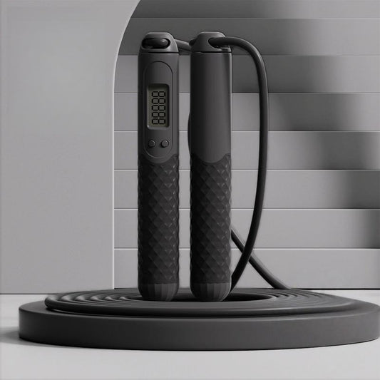 Smart Jump Rope with LED Display and Jump Counter, Comfortable Handle Design, Suitable for Outdoor and Gym Training, Adjustable Wire, Can Track Jumps, Suitable for Men, Women and Children Home Workout Equipment Exercise Equipment